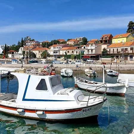 Apartamento Bertie's - Two Bedroom Fernand *