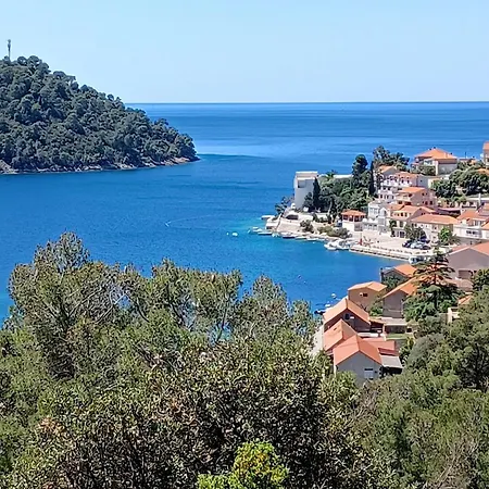 Bertie's - Two Bedroom Fernand *